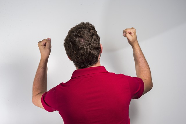 他们通过用 他们通过用